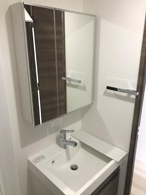 メイクスデザイン両国SOUTHの洗面所