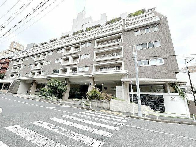 港区南青山５丁目の賃貸マンションの外観|お部屋探しは株式会社　タウン… 