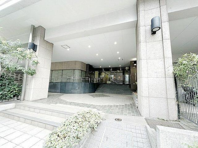 港区南青山５丁目の賃貸マンションのエントランス|部屋探しは株式会社　タウンハ… 