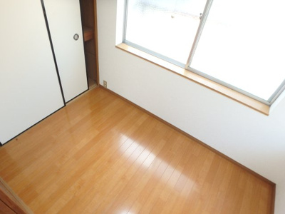 【洋室】 | 門戸岡田町テラスハウス | 落ち着いた色調の洋室です