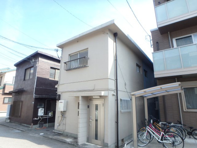 【エントランス】 | 門戸岡田町テラスハウス | エントランスです