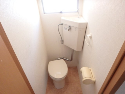 【トイレ】 | 門戸岡田町テラスハウス | ゆったりとした空間のトイレです