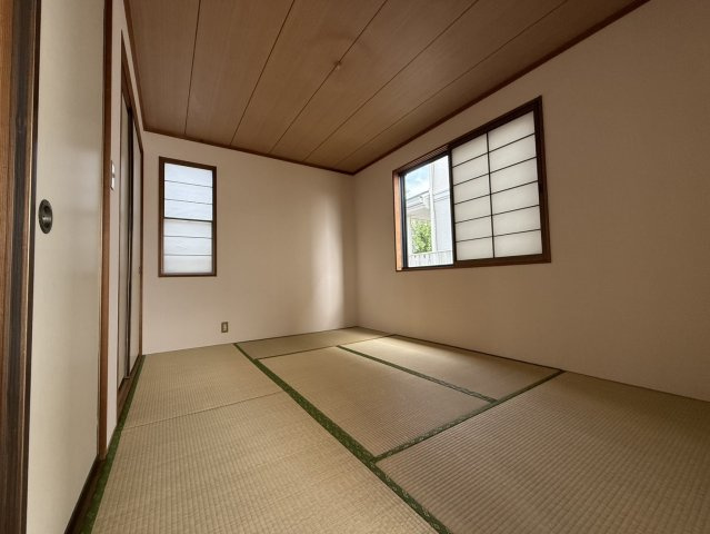 豊中市永楽荘三丁目戸建　Aの和室|１階の和室です！