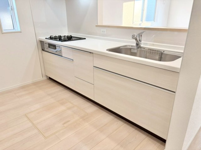 【キッチン】 | 銚子市松本町5丁目2号棟 | 即日見学も可能です。お気軽にお問合せ下さい。（ＴＥＬ：０４７６－３７－３８８８）