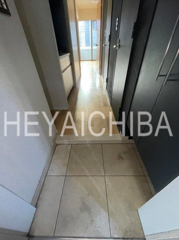 ラグジュアリーアパートメント三ノ輪の玄関