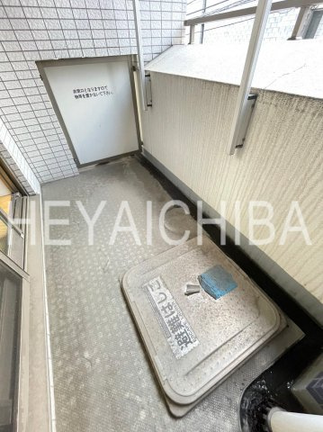 ラグジュアリーアパートメント三ノ輪のバルコニー