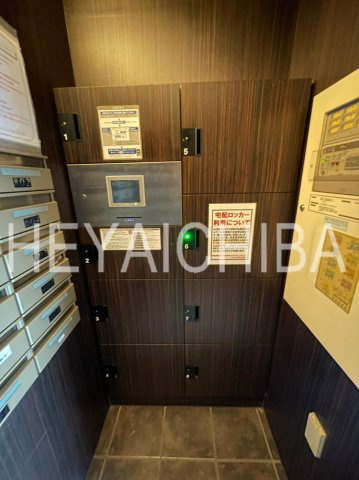 ラグジュアリーアパートメント三ノ輪のその他共用部分|宅配ボックス