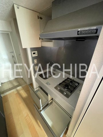 ラグジュアリーアパートメント三ノ輪のキッチン|収納