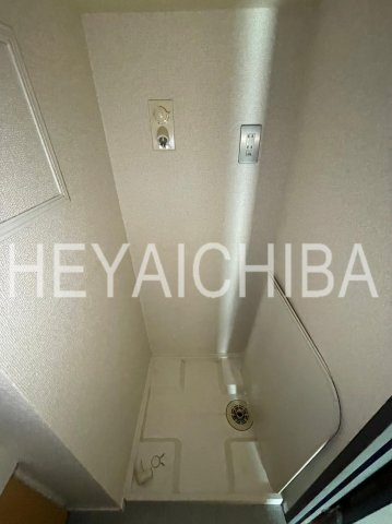 ラグジュアリーアパートメント三ノ輪の設備|洗濯機置き場