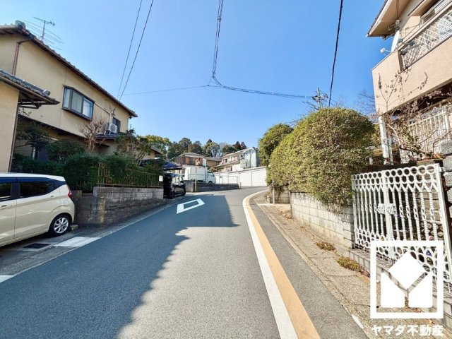 伏見区桃山紅雪町　1期　1号棟の前面道路含む現地写真|11月16日　現地写真更新