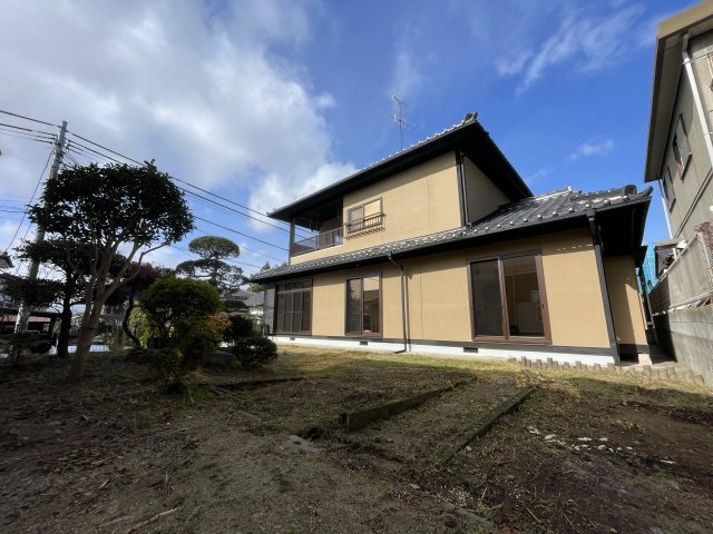 中古戸建・中古住宅　郡山市安積町笹川四角坦　安積三小・安積二中の庭|ガーデニングや家庭菜園も楽しめる広い庭付き♪休日の趣味の時間を増やしてみませんか！
