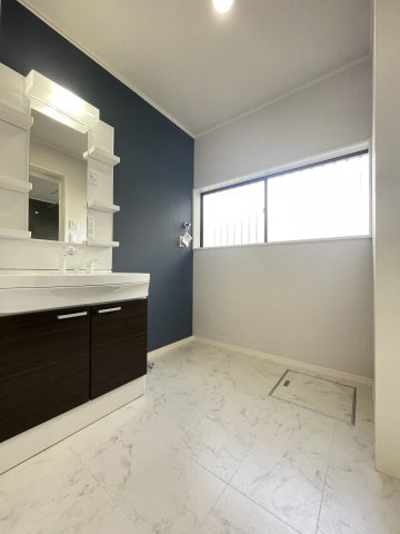 中古戸建・中古住宅　郡山市安積町笹川四角坦　安積三小・安積二中のランドリースペース