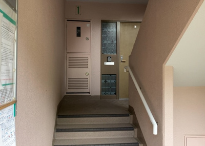 【防犯設備】 | ベルブリーズ森の里４号棟 | 室内の防犯設備もチェックしましょう！モニター付きインターホンが設置されているか、防犯シャッターが設備されているか、ベランダに人が上がってきにくい高さかなどチェックしておくと入居後も安心できるでしょう。