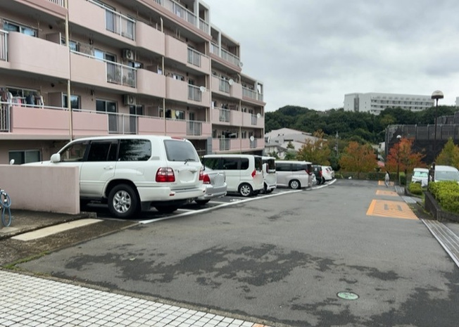 【駐輪場】 | ベルブリーズ森の里４号棟 | マンションの駐輪場は、事前に空きがあるか確認を取ると安心です。せっかく入居したのに駐輪スペースがない！なんてことになったら大変ですよね。そこで、内見時や購入前にはまず事前に確認しておくと良いでしょう。