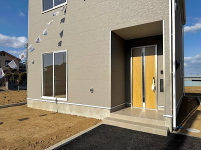 【エントランス】 | 銚子市松本町5丁目3号棟 | 即日見学も可能です。お気軽にお問合せ下さい。（ＴＥＬ：０４７６－３７－３８８８）