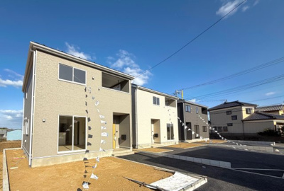 【前面道路含む現地写真】 | 銚子市松本町5丁目3号棟 | 即日のご見学も可能です。お気軽に0476-37-3888までお問合せ下さい。