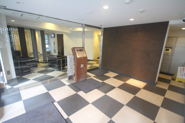 【エントランス】