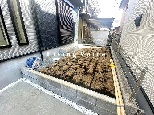 【庭】 | 【仲介手数料０円】秦野市ひばりヶ丘　新築一戸建て　全2棟 | 秦野市ひばりヶ丘　新築一戸建て　全2棟