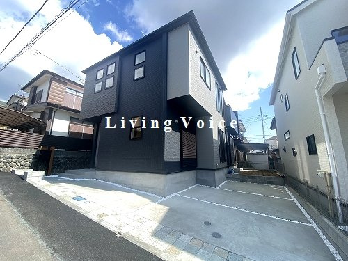 【外観】 | 【仲介手数料０円】秦野市ひばりヶ丘　新築一戸建て　全2棟 | 1号棟　秦野市ひばりヶ丘　新築一戸建て　全2棟