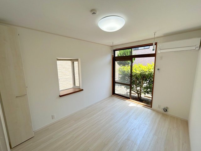 シティハイム　サンメリーの居間・リビング