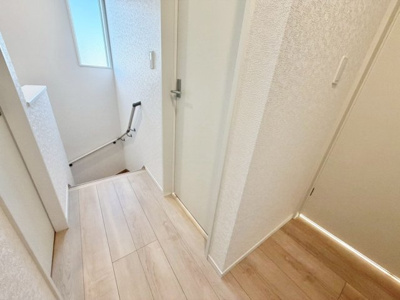 【玄関】 | 銚子市松本町5丁目4号棟 | 施工例:即日のご見学も可能です。お気軽に0476-37-3888までお問合せ下さい。