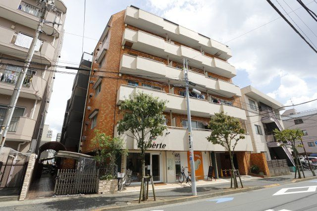 三昌マンションの外観