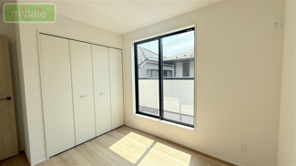 【洋室】 | 長期優良認定住宅　 完成してます　車4台　西志津全2棟　2号棟　　