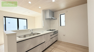  | 長期優良認定住宅　 完成してます　車4台　西志津全2棟　2号棟　　