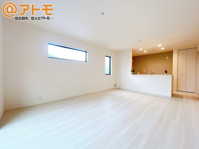【居間・リビング】 | 富士宮市宮原5期　新築戸建て　1号棟