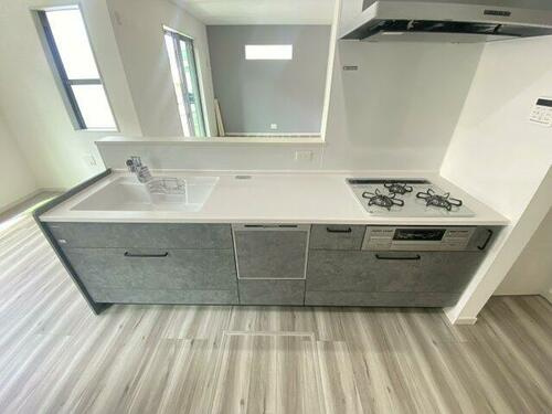 泉区中田東４丁目　新築戸建　5580万円のキッチン