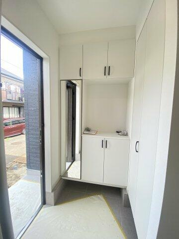 泉区中田東４丁目　新築戸建　5580万円の玄関