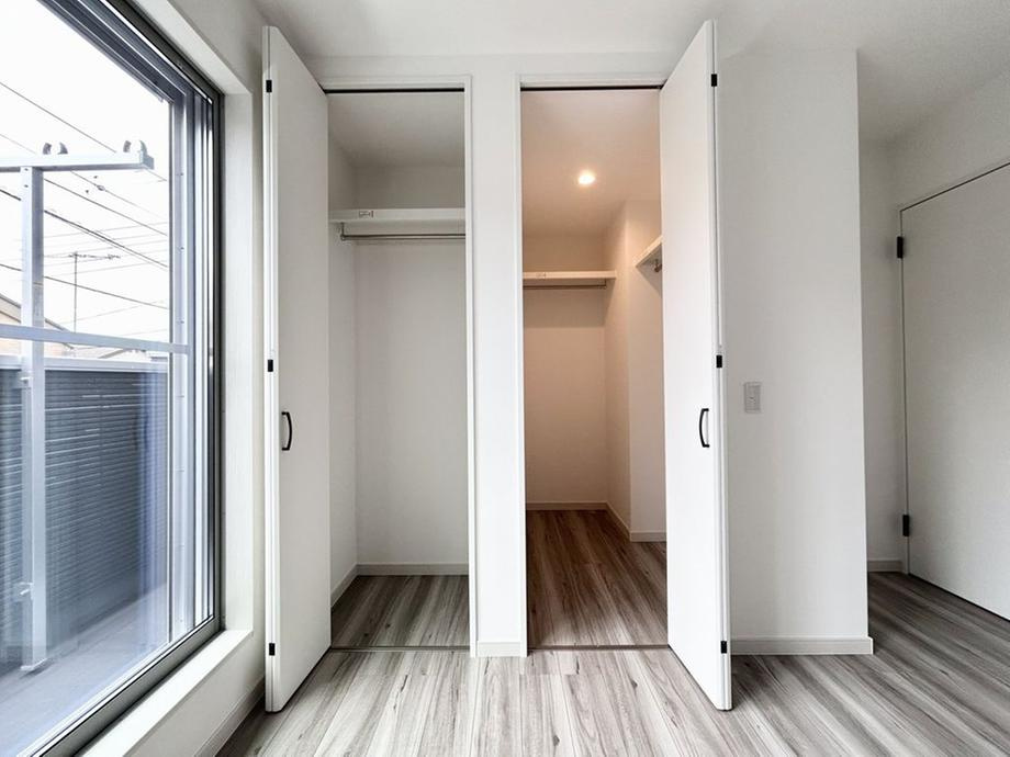 泉区中田東４丁目　新築戸建　5580万円の玄関