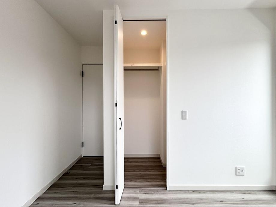 泉区中田東４丁目　新築戸建　5580万円の収納