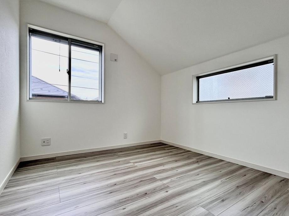 泉区中田東４丁目　新築戸建　5580万円の洋室