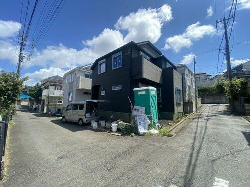 泉区中田東４丁目　新築戸建　5580万円の前面道路含む現地写真