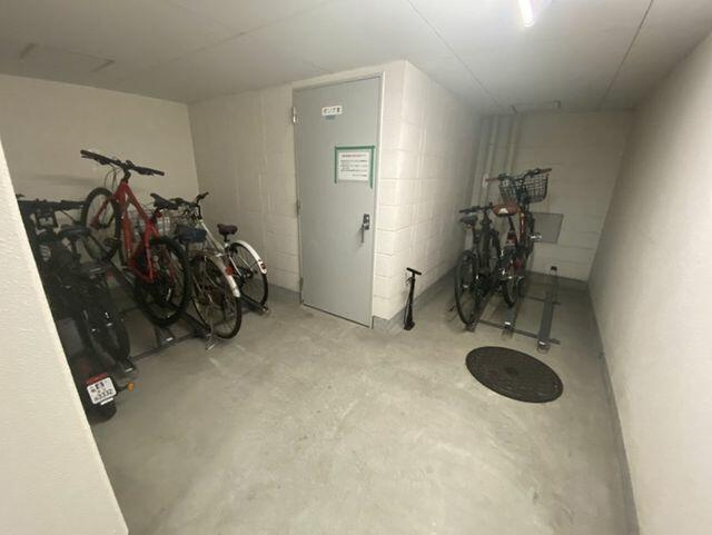 港区六本木３丁目の賃貸マンションのその他共用部分|駐車場 