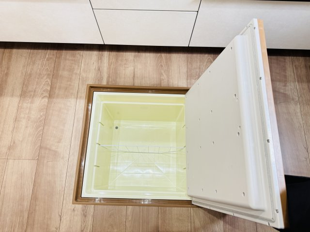 市川市本北方３丁目新築戸建【若宮小学校：7分】のキッチン|キッチン床下収納