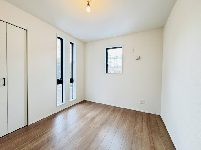 市川市本北方３丁目新築戸建【若宮小学校：7分】の洋室|5.25帖洋室