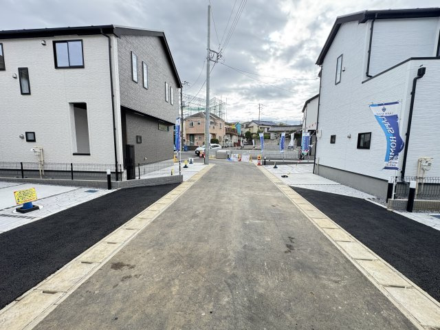 市川市本北方３丁目新築戸建【若宮小学校：7分】の前面道路含む現地写真|中央開発道路