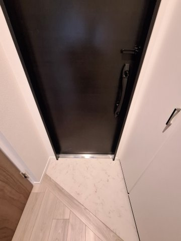 グロリア要町の玄関