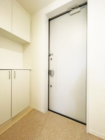 ローレルTAKUの玄関