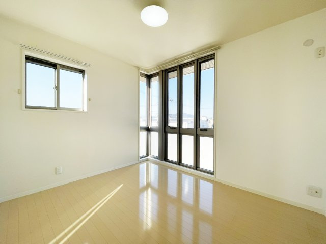 ローレルTAKUの居間・リビング