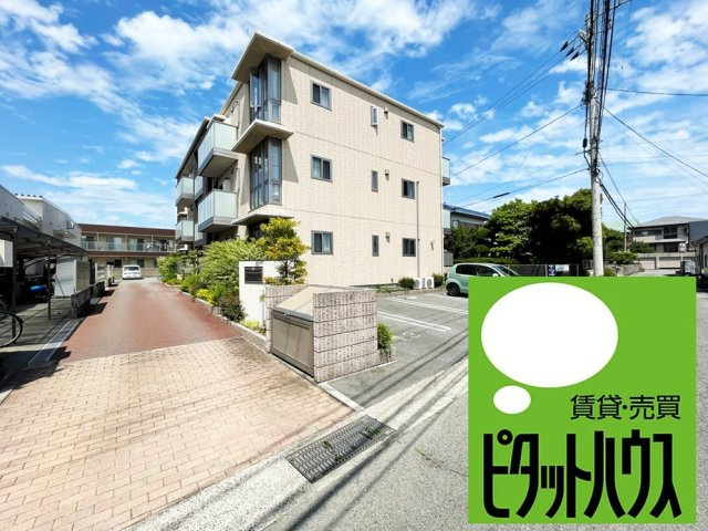 ローレルTAKUの外観