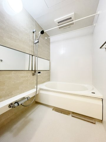 ローレルTAKUの浴室