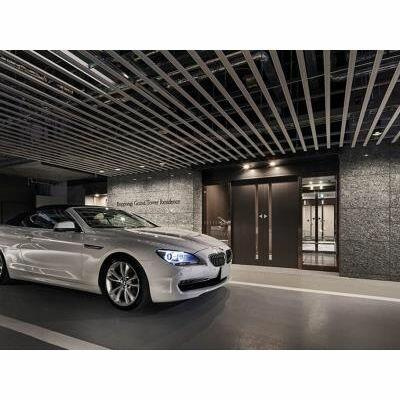 港区六本木３丁目の賃貸マンションの駐車場|エントランス 