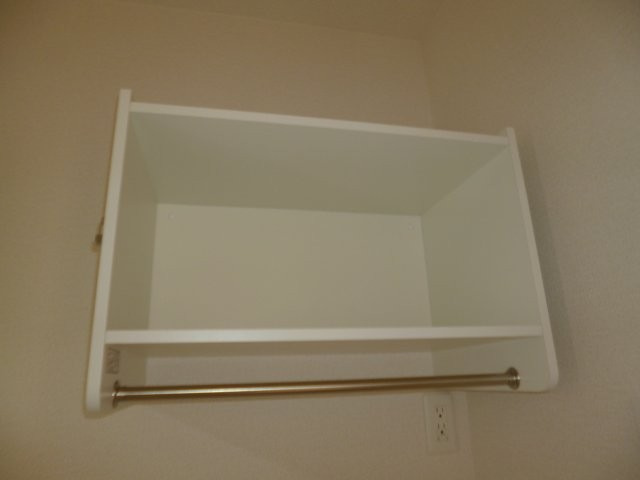 メゾン　ボヌールの洗面所|洗濯機上棚