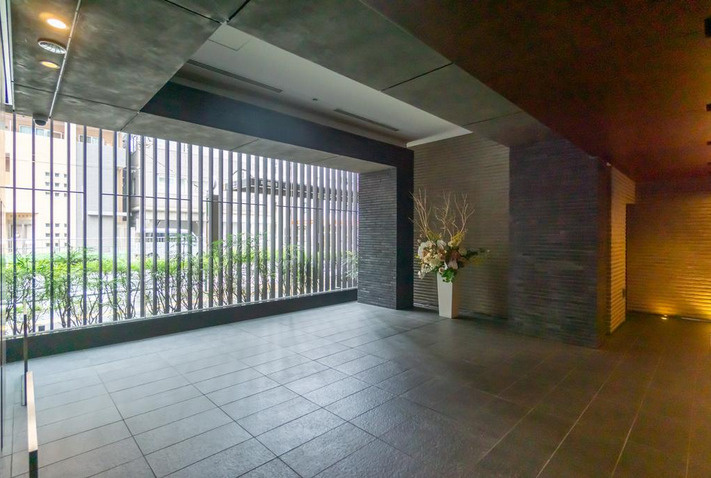 【エントランス】