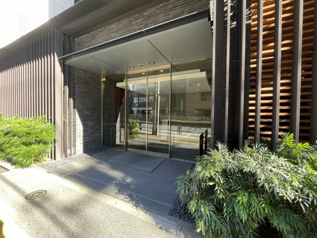 【エントランス】