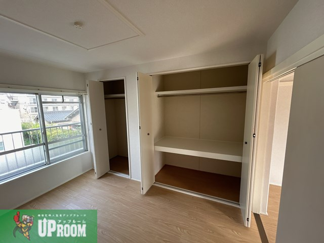 柏原農住団地T棟の収納