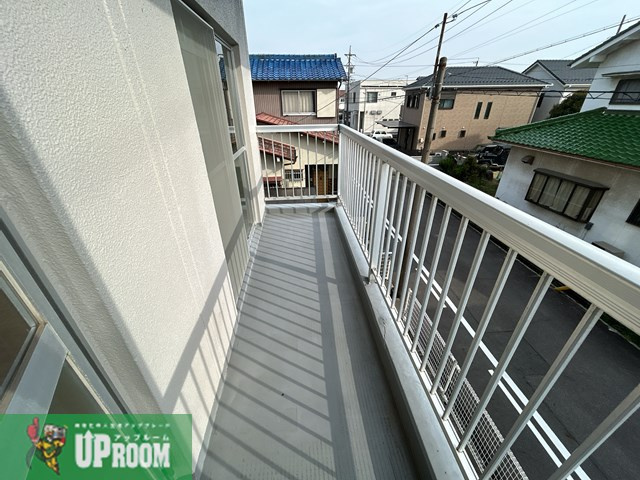 柏原農住団地T棟のバルコニー